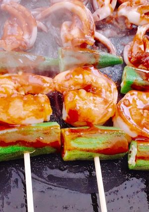 Hình của món Hải sản xiên que nướng.