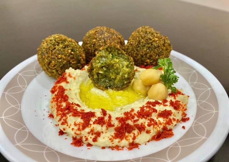 Easiest Way to Make Any-night-of-the-week Falafel and hummus