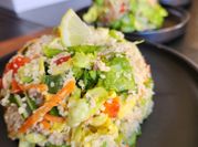 Una foto de couscous con pescado
