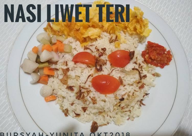 Bagaimana Membuat Nasi Liwet Teri, Lezat Sekali