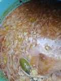 Sopa de fideo y estrella acompañada de verdolagas