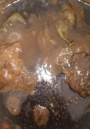 صورة لوصفة ملوخية بالغنمي على اصولها