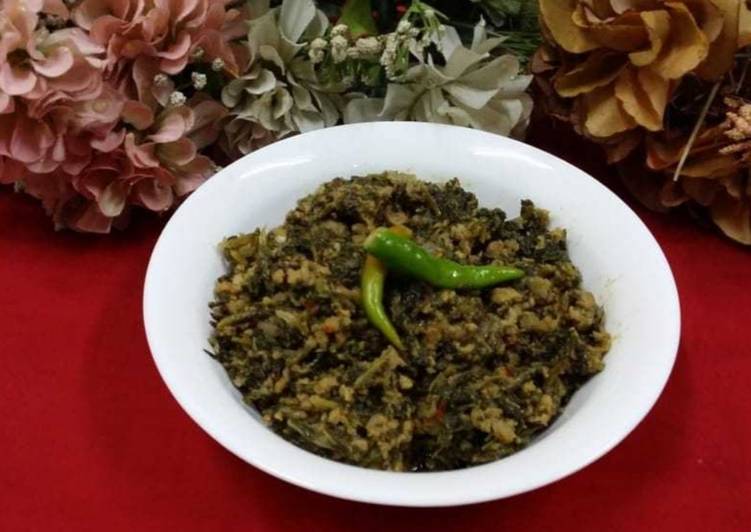 How to Prepare Super Quick Homemade Hyderabadi Kheema Paalak