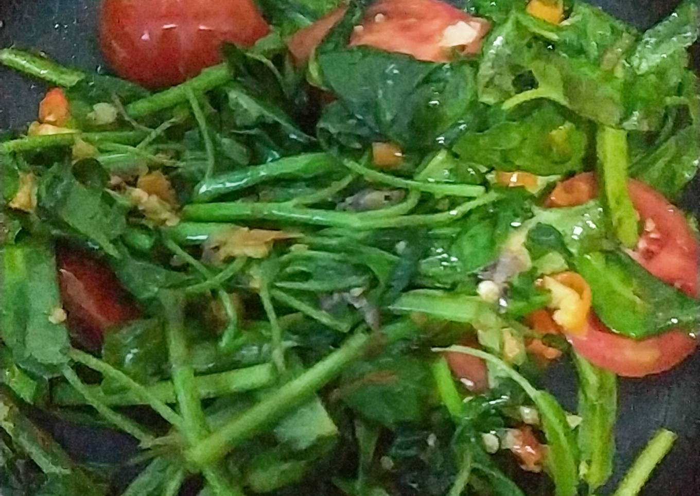 Tumis kangkung saos tiram