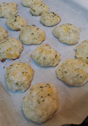 A picture of Cheddar Drop Biscuits.