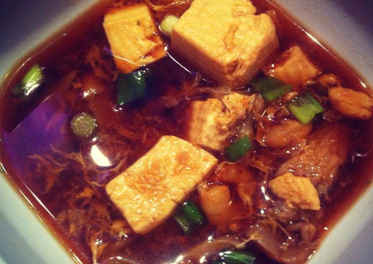 Recipe: Appetizing Tofu &amp; Oyster Mushroom Soup with Shrimp