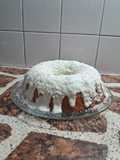 Bundt cake de coco y chocolate blanco