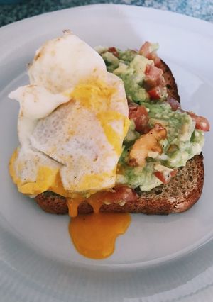 Una foto de Avocado 🥑 Toast