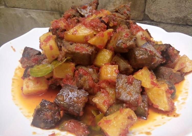 Resep Sambel goreng hati kambing dan kentang Anti Gagal