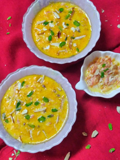 गाजर की खीर (Gajar ki kheer recipe in hindi) रेसिपी मुख्य फोटो