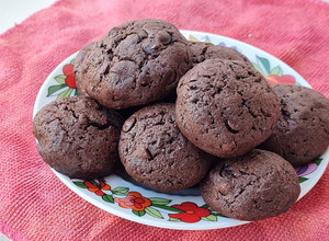Una foto de Galletas de chocolate, cayena roja y pimienta negra 🥵🤯🤪