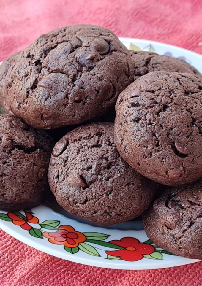 Una foto de Galletas de chocolate, cayena roja y pimienta negra 🥵🤯🤪