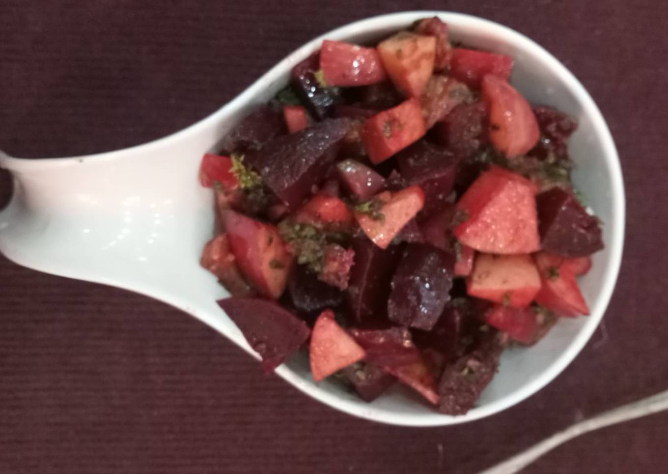 Beetroot apple mango salad