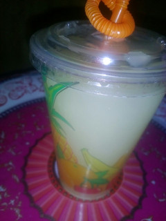 A picture of Ginger juice.