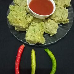 A picture of Steamed chana dal vadai.