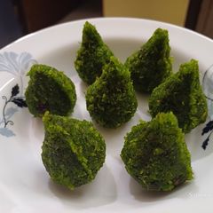 A picture of Pan modak.