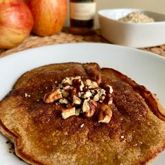 Apple Oat Pancakes!! 🍎🥞 A picture of Apple Oat Pancakes!! 🍎🥞.