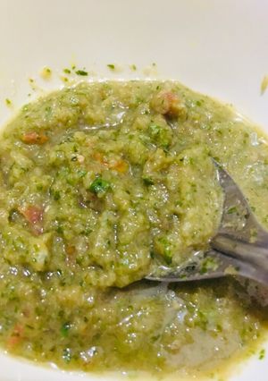 A picture of Coriander chutney.