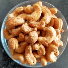 A picture of Salt and Pepper Cashews.
