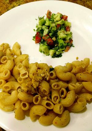 A picture of Egg Macaroni with Salad.