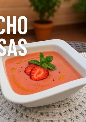 Foto principal de Gazpacho de fresas sin pan