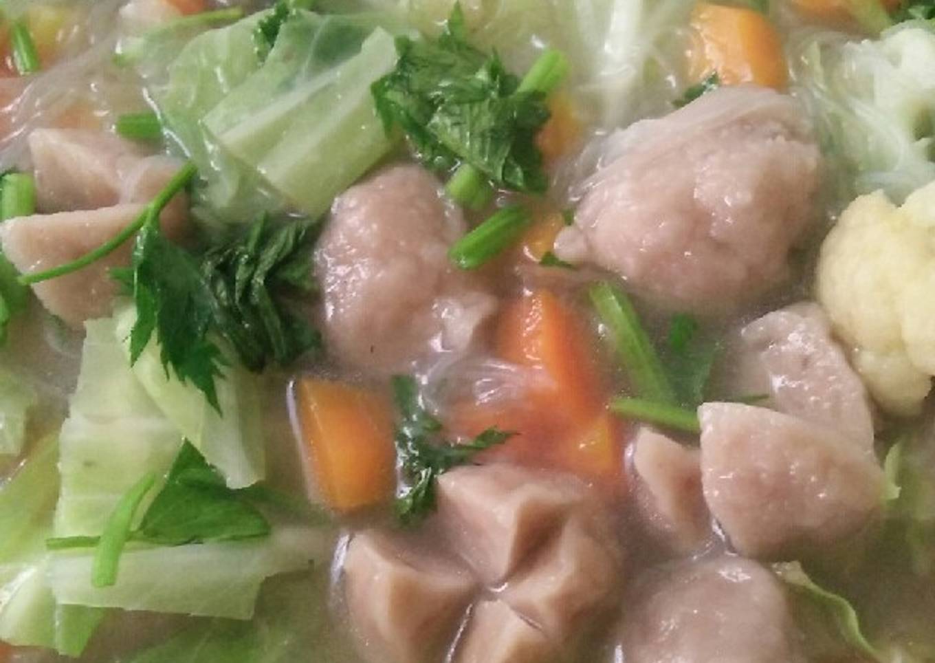 Sop bihun bakso istimewa ala ibu reyzhen