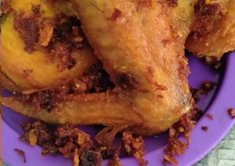 Ayam goreng kemiri antiribet