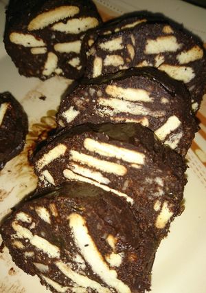 A picture of Chocolate and biscuit salami.