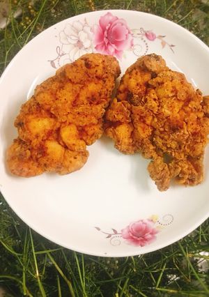 Hình của món Gà chiên paprika.