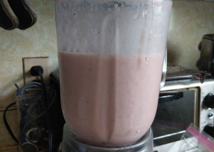 Recipe of Ultimate Berry Smoothie