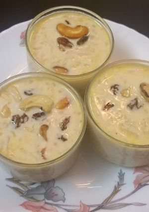A picture of Apple Kheer.