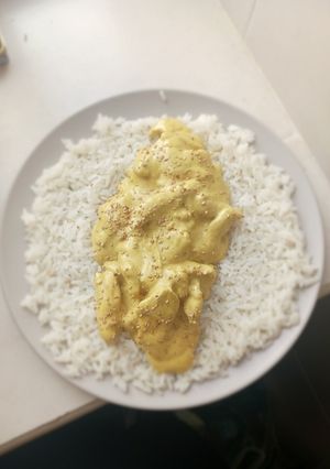 Una foto de Pollo al curry sin verdura