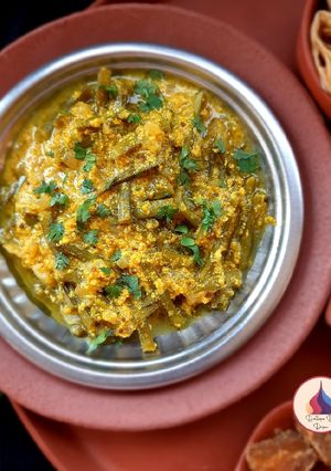 ગુવાર નું દહીં વાળું શાક રેસીપી મુખ્ય ફોટો