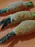 Involtini di pollo con asparagi e parmigiano