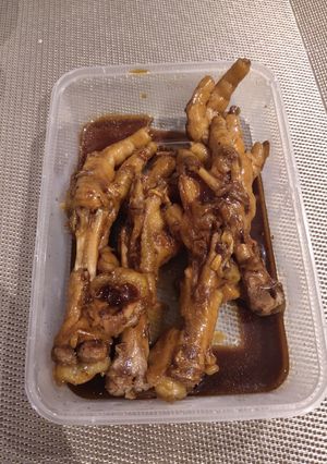 A picture of Adobong Paa ng Manok.