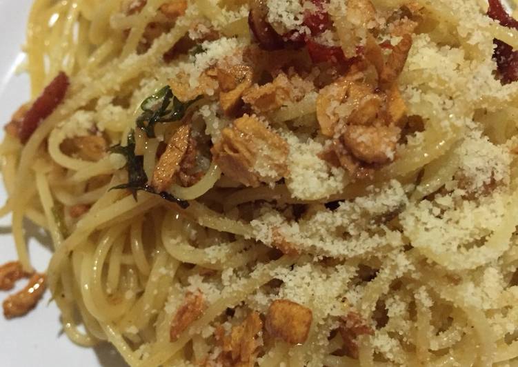 Garlic Pasta / Garlic Noodle / Garlic Spaghetti / Mie Bawang Putih