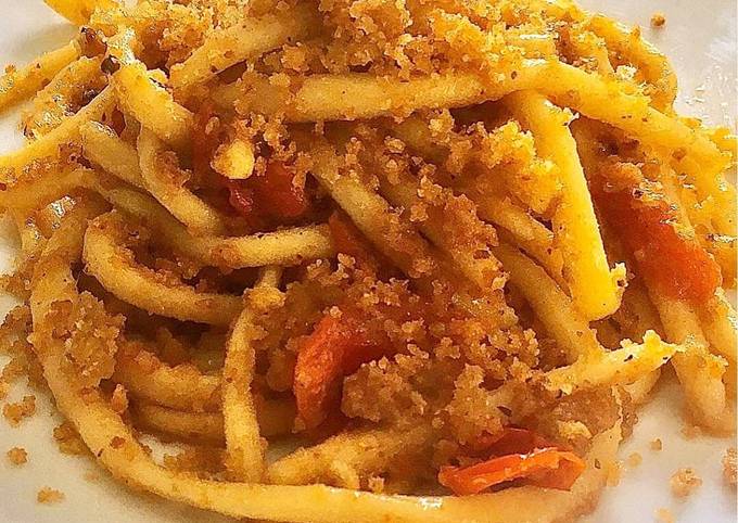 Ricetta Pici ispirati acciughe pomodorini capperi e pane raffermo