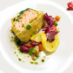 A picture of Salmon Wellington.