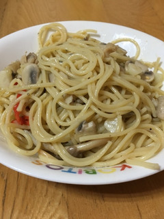 蒜香魚露菇菇義大利麵 的食譜成品照片