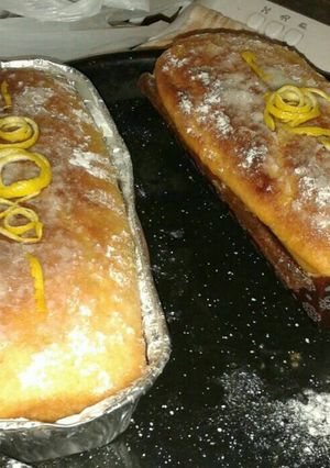 Una foto de Budín húmedo de limón