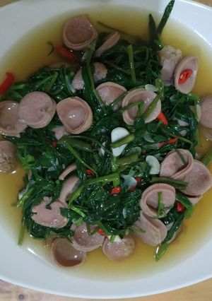Foto resep Tumis KangSis [Kangkung Sosis] simpel