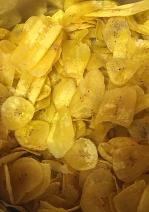 કેળા ની વેફર (Banana Wafer Recipe In Gujarati) રેસીપી મુખ્ય ફોટો