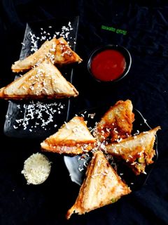 ब्रेड पिज़्ज़ा सैंडविच (Bread Pizza Sandwitch recipe in hindi) रेसिपी मुख्य फोटो