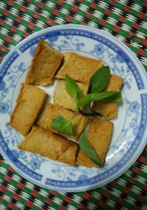 Hình của món Chả lụa chiên! :))).