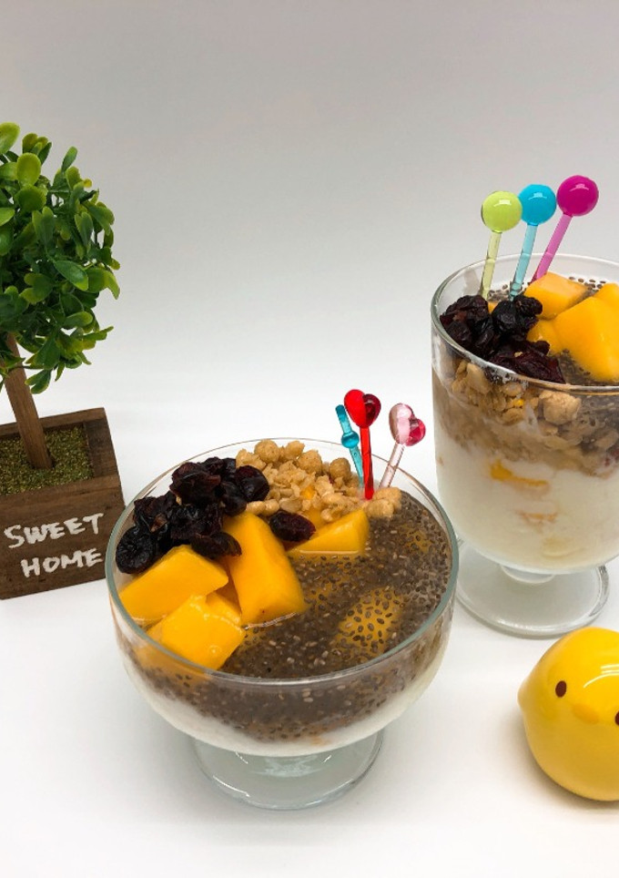 玉文芒果奇亞籽優格杯 的食譜成品照片
