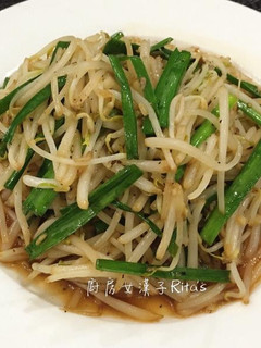 蒜炒豆芽(鐵板燒口味) 的食譜成品照片