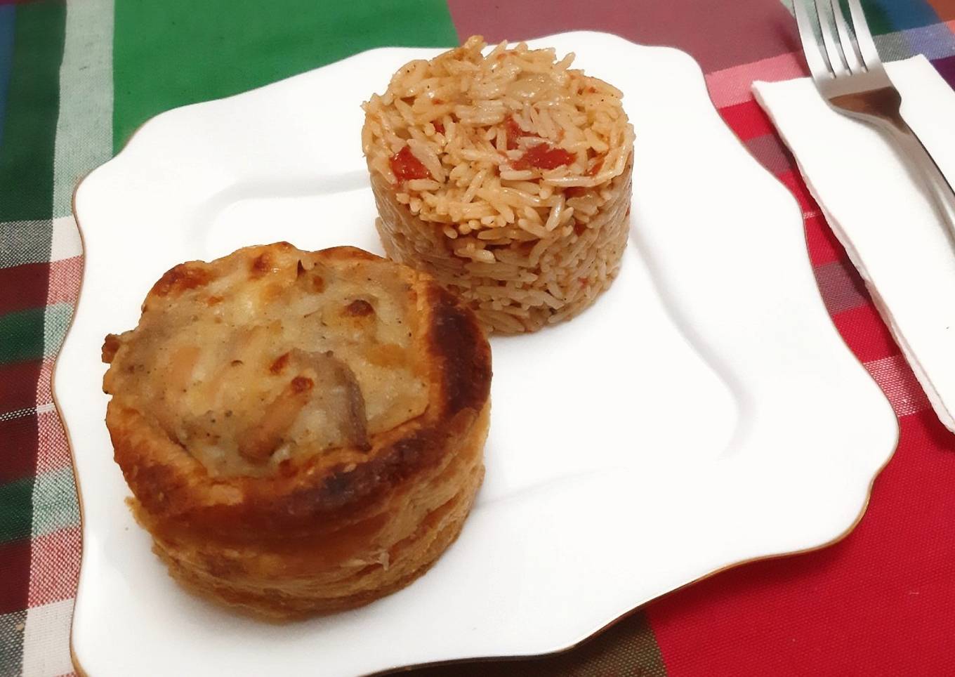 Vol au vent crevettes champignons accompagné de riz 🍴