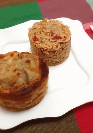 A picture of Shrimp and Mushroom Vol-au-Vent with Rice 🍴.