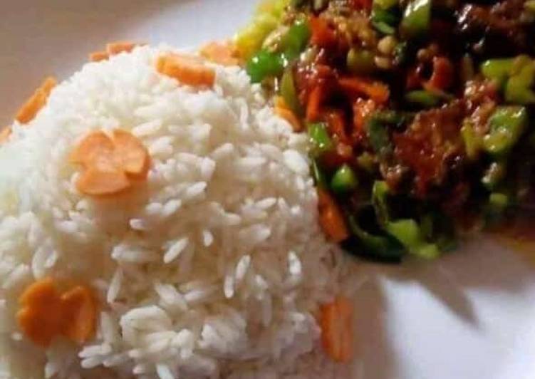 Rice with vegetable sauce