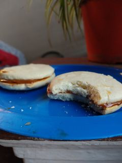 Una foto de Alfajores de maicena sin manteca
